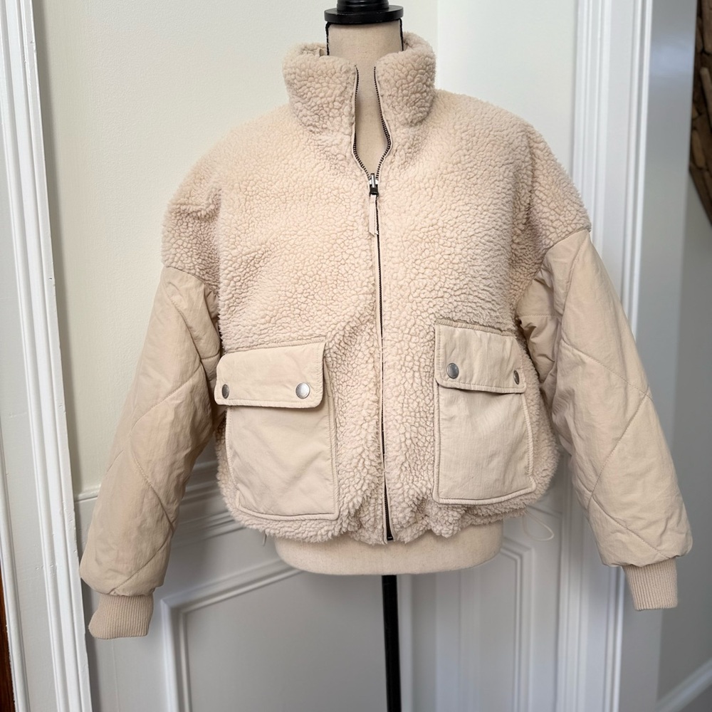 American Eagle Reversible Puffer Jacket - image 5